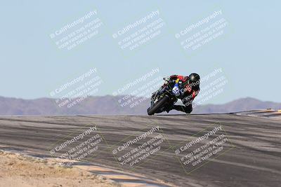 media/Dec-07-2025-CVMA (Sun) [[3e7d2de5dc]]/Race 7-Formula Lightweight Twins Shootout/